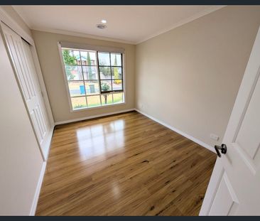 Modern Family Home! - Photo 6