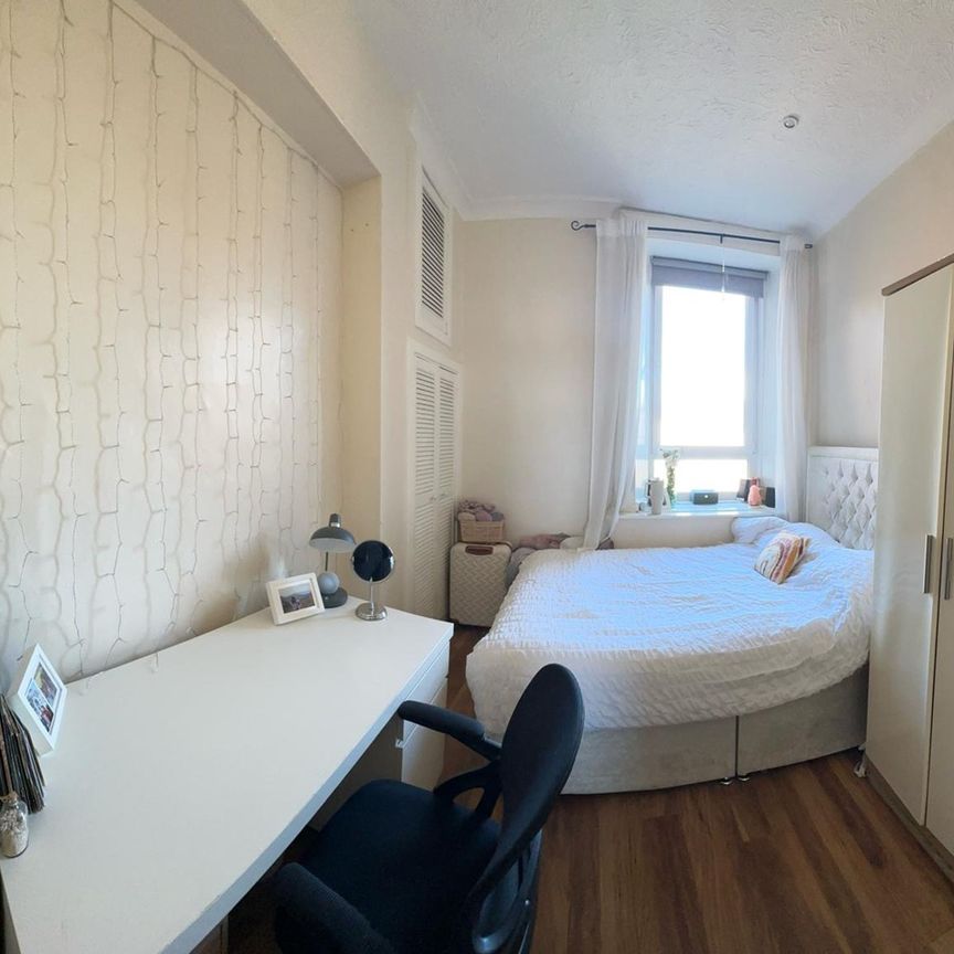 3 Bed Flat, Hill Street, G3 - Photo 1