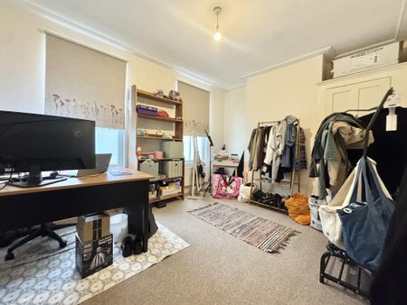 2 bedroom maisonette to rent - Photo 2