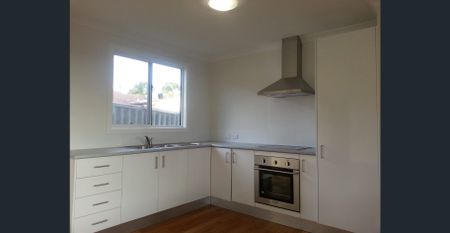 WELL PRESENTED - Photo 5