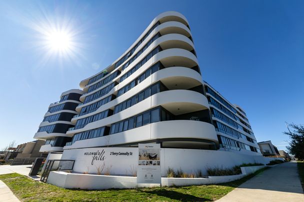 Vibrant Coombs Apartment - Photo 1