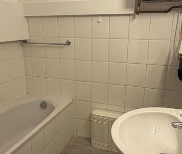 Appartement te huur in Antwerpen voor € 795 met 1 slaapkamer - Foto 2
