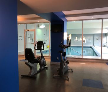 Bachelor Apartment - Photo 3