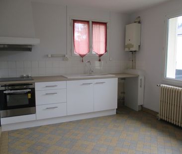 Location Maison 4 Pièces 73 m² - Photo 2