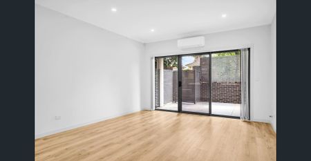 LUXURIOUS GROUND FLOOR UNIT - Photo 4