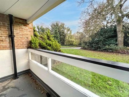 William Mere Gardens, Norwich, NR1 - Photo 2