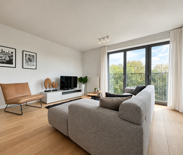 Appartement te huur in Elsene voor € 1.600 met 2 slaapkamers - Photo 2