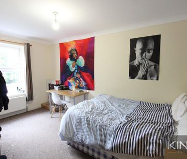 6 bedroom semi-detached house to rent - Photo 2