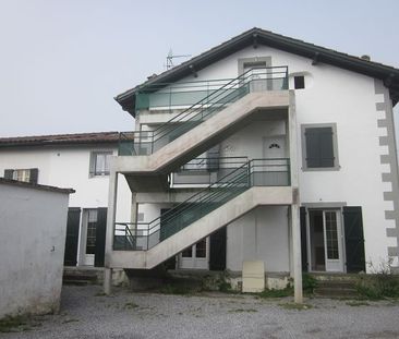 Location Appartement 2 pièces 34m² UHART CIZE 64220 - Photo 4