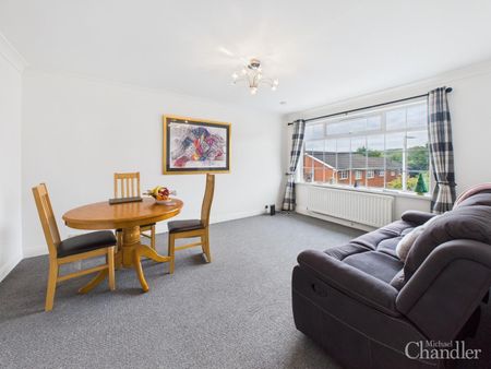 21B Dundonald Heights, Dundonald, BT16 1XL - Photo 5