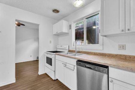 For Lease - 1 RANCHWOOD Crescent, London North, Ontario - Photo 4