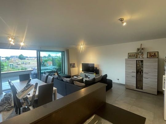 Appartement te huur - Photo 1