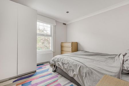 3 bedroom flat to rent - Photo 3