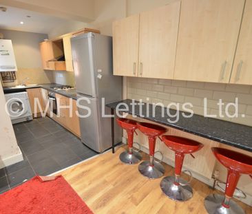 Room 3, 36 Hartley Grove, Leeds, LS6 2LD - Photo 1