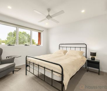Modern & Spacious 2-Bedroom Unit in the Heart of Oxley - Photo 3
