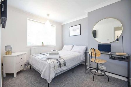 Robin Hood Road, Norwich, Norfolk, NR4 - Photo 2