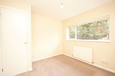 3 bed Terraced House for rent - Photo 3