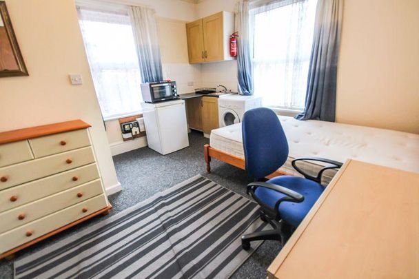 1 bedroom house to rent - Photo 1