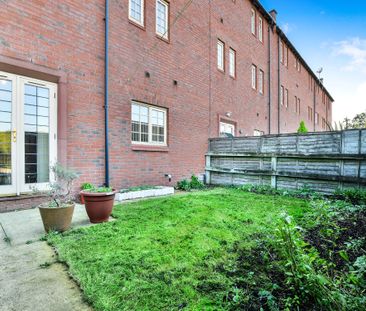 4 bedroom town house to rent Kingswood, Warrington, WA5 - Photo 3