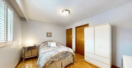 23 St. Paschal Court N #Room #2 - Photo 4