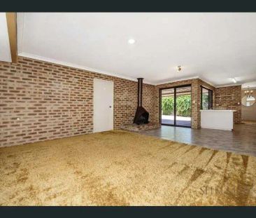 4 Hodgson Place, Kardinya WA 6163 - Photo 1