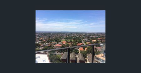 Spacious 2 bedrooms 2 bathrooms apartment with spectacular city views - Photo 5