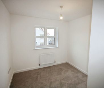 Detached house to rent on - Photo 3