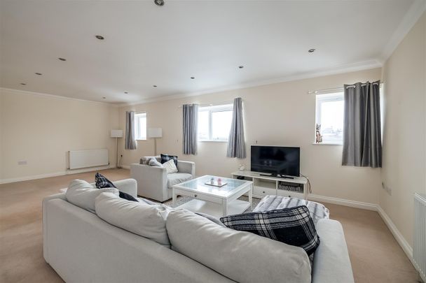 Belgrave Lane, Plymouth - Photo 1