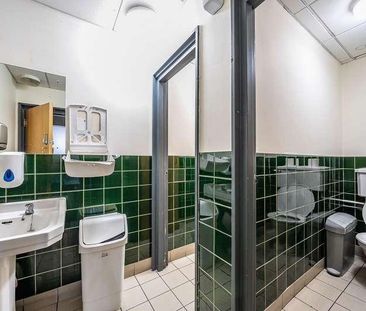 Bromley Road, Kent, BR3 - Photo 3