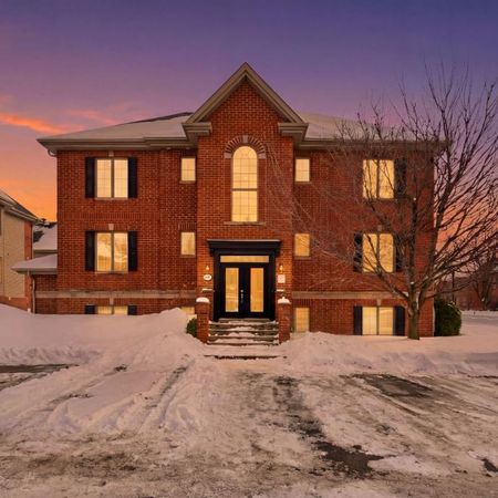 Grand condo 4 1/2 à louer à Ste-Dorothée, laval disponible le 24 juillet - Photo 3