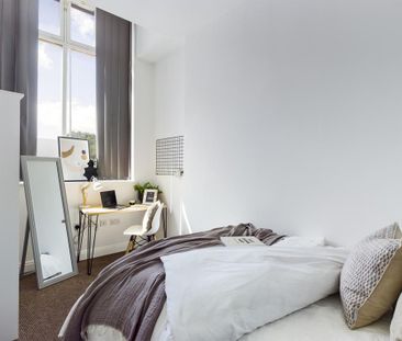 1 bedroom in a house share to rent - Photo 4