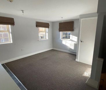 2 bedroom semi-detached house to rent - Photo 1