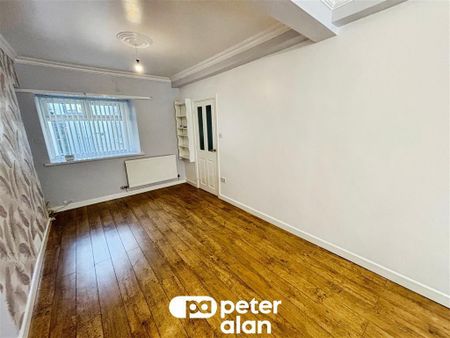 Commercial Street, Aberbargoed, BARGOED - Photo 2