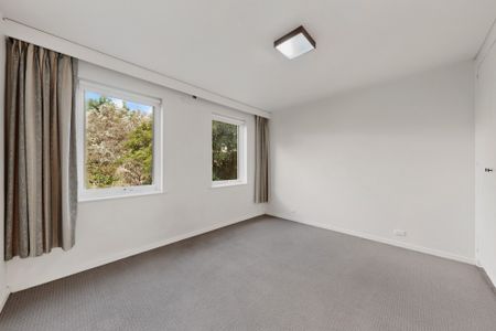 8/94 Liddiard Street, Hawthorn VIC 3122 - Apartment For Rent | Domain - Photo 3