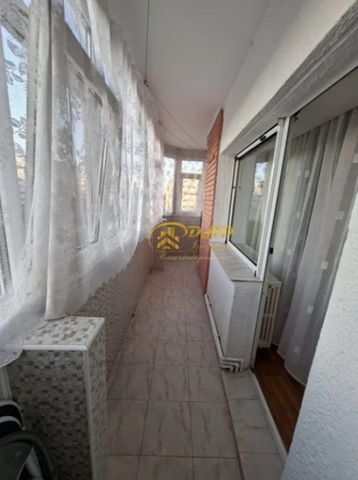 NICOLINA, Garsoniera 40 mp, balcon generos - Photo 4