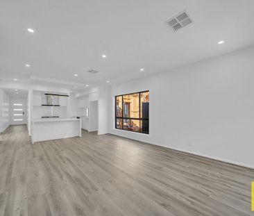 Charming Home Combining Style, Comfort, and Convenience - Photo 4