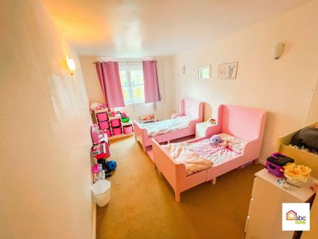 2 bedroom flat to rent - Photo 4