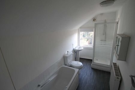 2 bedroom terraced house to rent - Photo 5