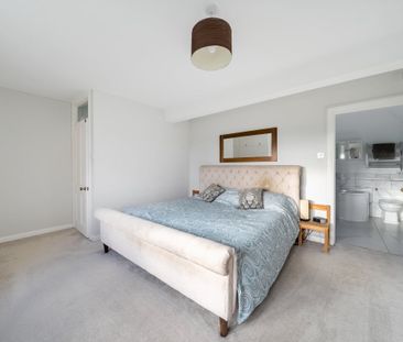 3 bedroom detached house to rent - Photo 4