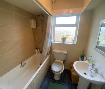 38b Carnbrae Park, Castlereagh, Belfast, BT8 6TP - Photo 2