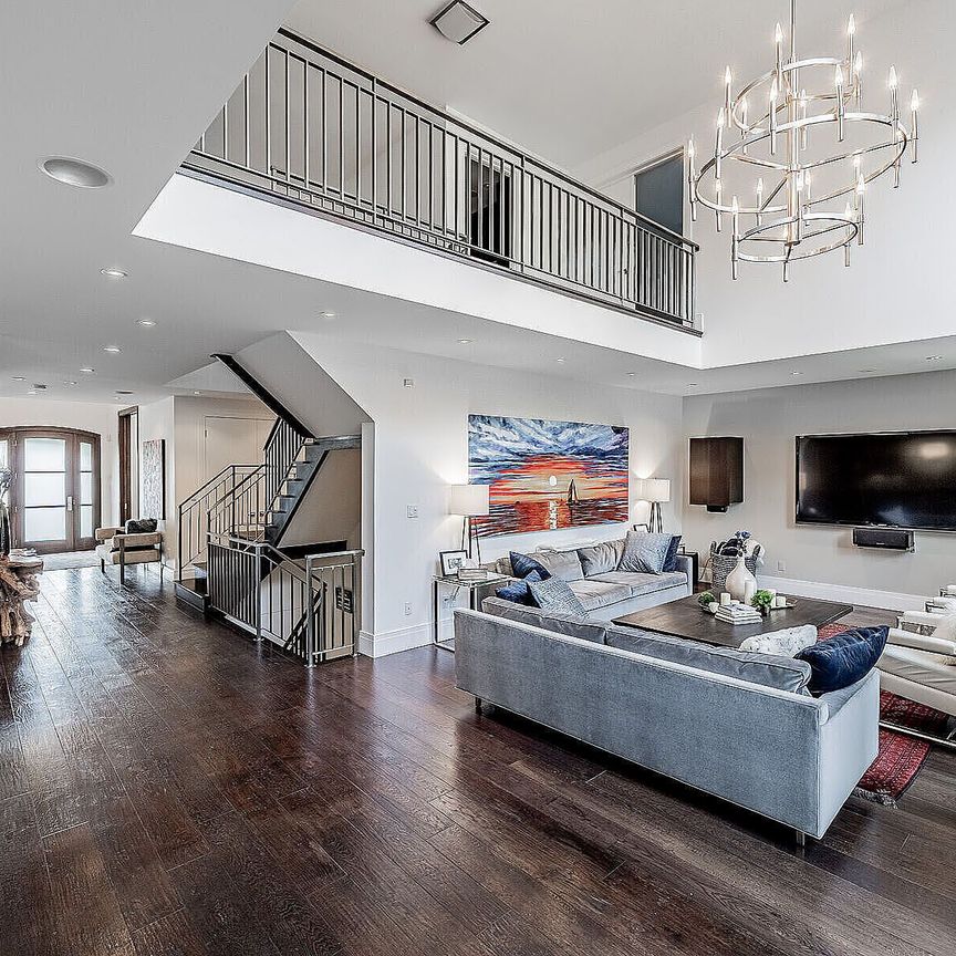 For Lease - 44 Meadowcrest Road, Toronto, Ontario - Photo 1