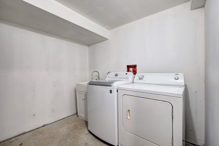 For Lease - 110 Dolce Crescent, Vaughan, Ontario - Photo 2