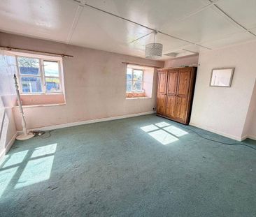 1 bedroom semi-detached house to rent - Photo 3