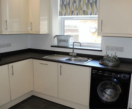 Room 2, 35 Mill Road, Cambridge - Photo 3