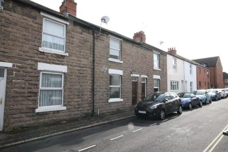2 bedroom terraced house to rent - Photo 3