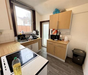 4 bedroom house to rent - Photo 3