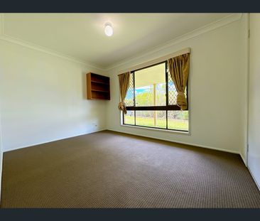10 Emerald Drive, Regents Park, Qld 4118 - Photo 3