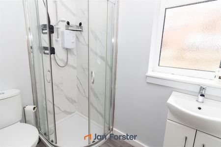 2 Bedroom Flat - Ground Floor - Photo 5