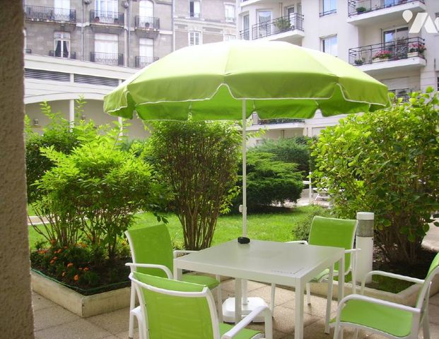 Appartement - Résidence avec Services - Photo 1