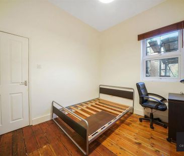 3 bedroom apartment to rent - Photo 5